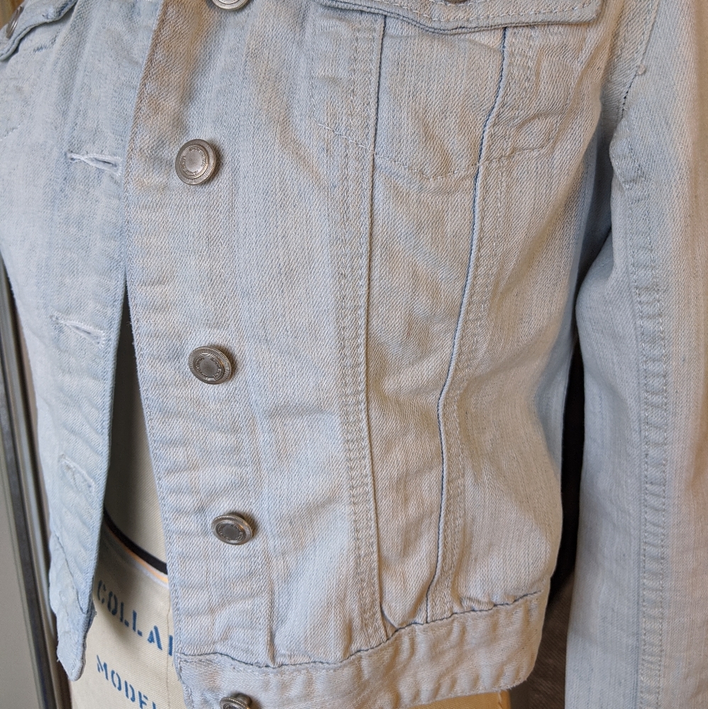 Basic denim jacket - Picture 4 of 8
